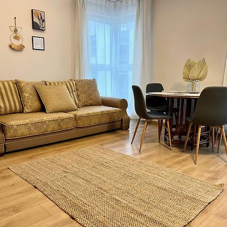 Oldtown Retro Apartment By Marina With Balcony For 6 People Gdańsk Kültér fotó