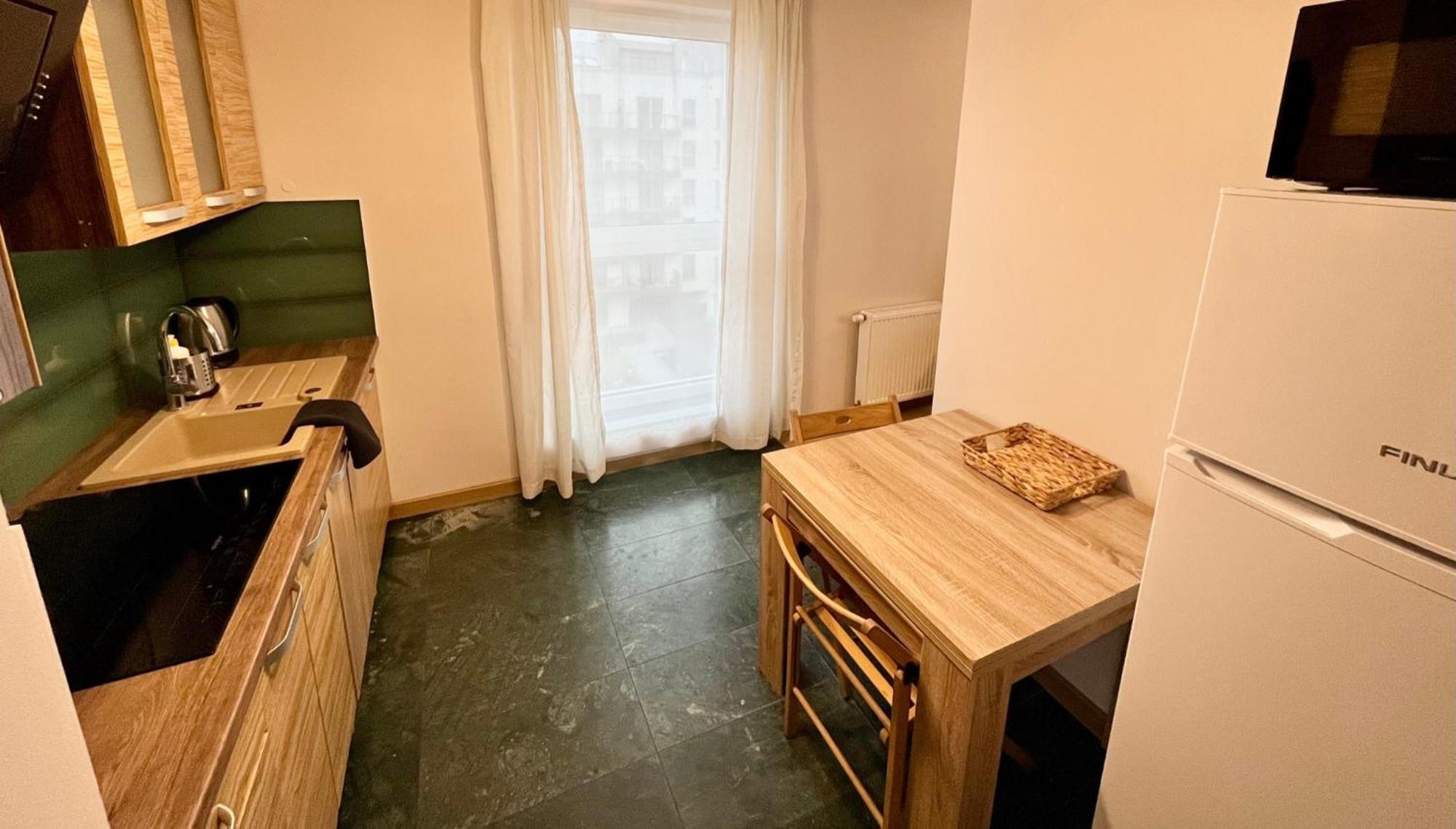 Oldtown Retro Apartment By Marina With Balcony For 6 People Gdańsk Kültér fotó